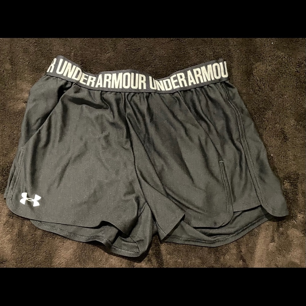 Under Armour size small shorts